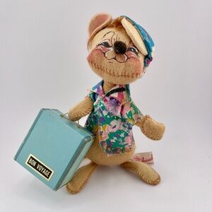 ✈️ Annalee Spring- 1989 “Bon Voyage” Traveler Mouse – Code #2083 – Vintage Felt